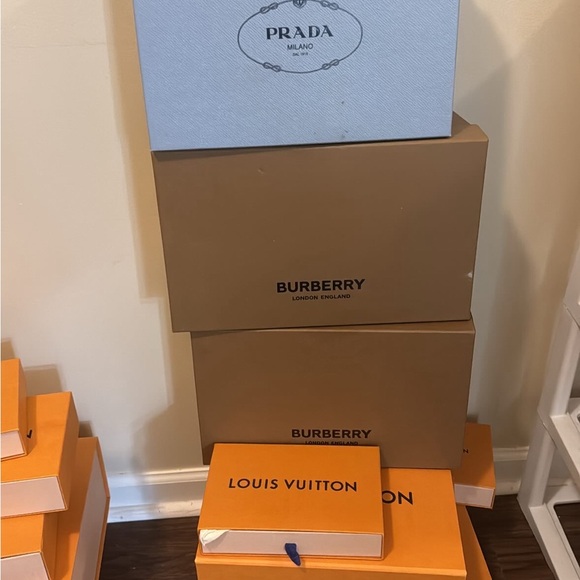 Authentic Designer boxes.. - Picture 4 of 4